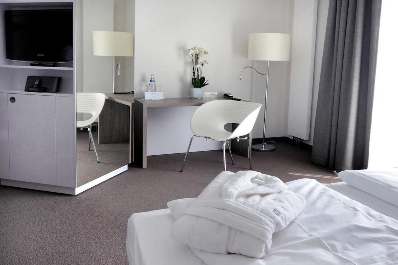 Schweizer Hof Hotel 3*