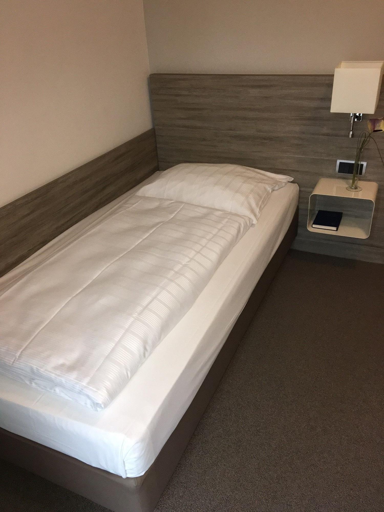 Schweizer Hof 3*