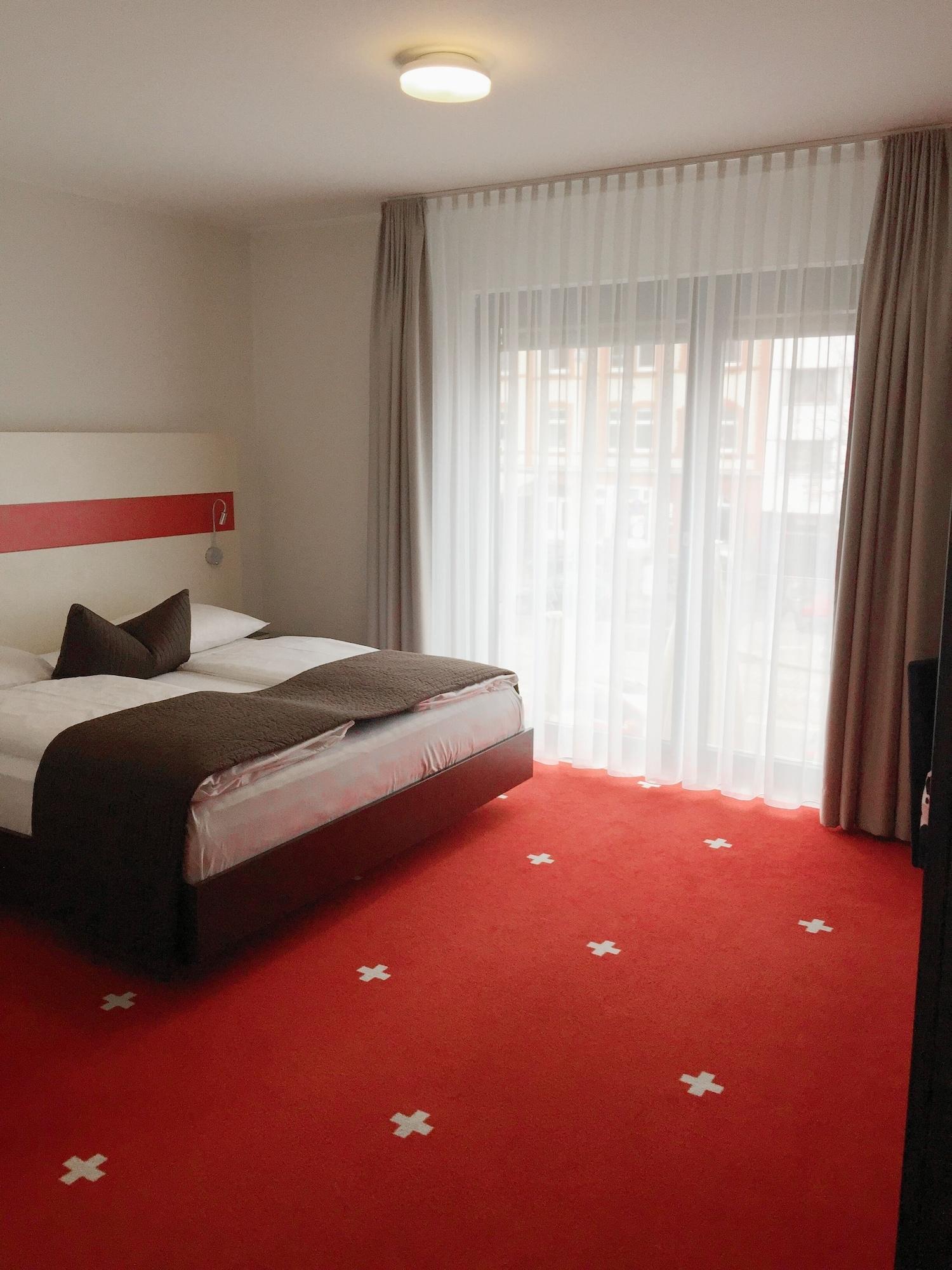 Schweizer Hof Hotel